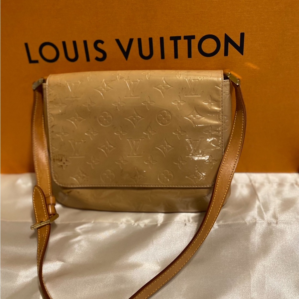 LOUIS VUITTON Thompson Street AUTHENTIC Bag - Picture 2 of 15